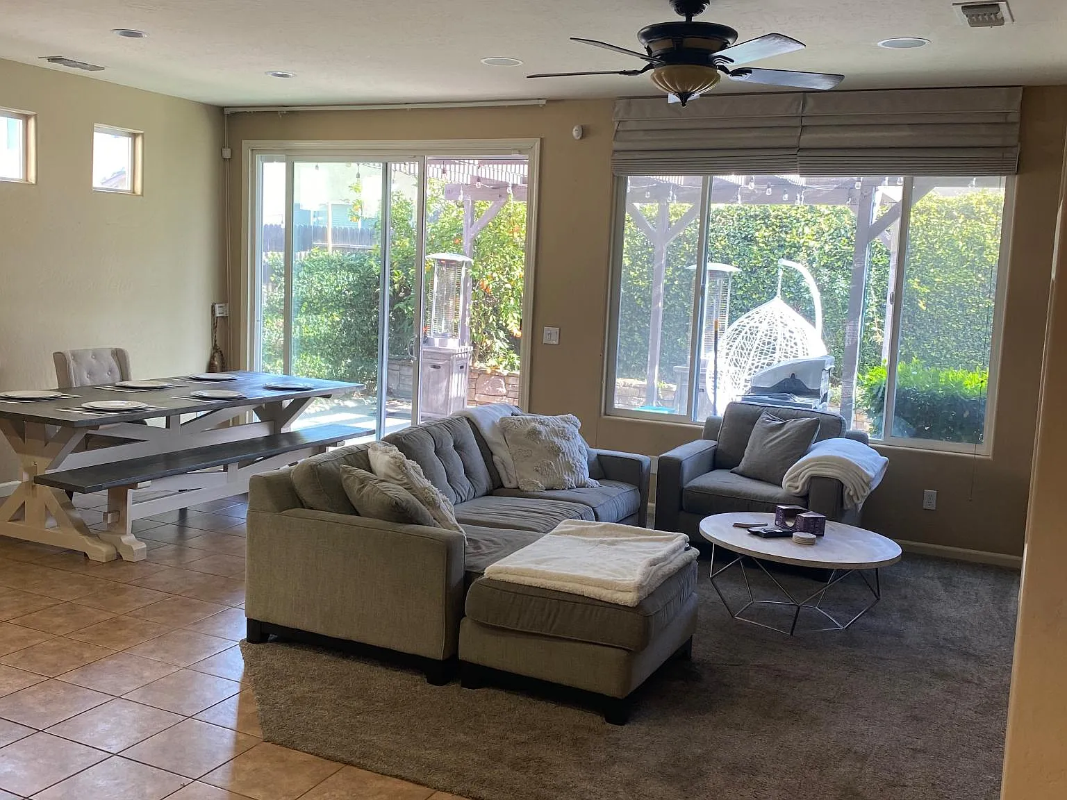3146 N Hornet Ave — Photo 4