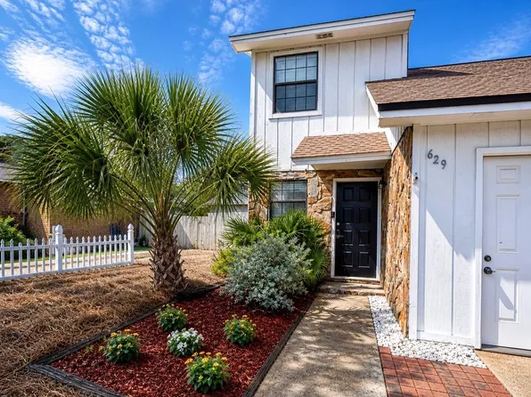 629 Sandalwood Dr, Destin, FL 32541