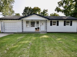 305 Garfield Dr, Bloomington, IL