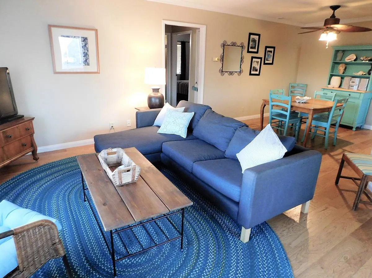 4840 Dorrance Way — Photo 2