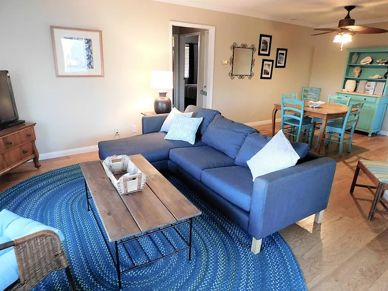 living dining area
