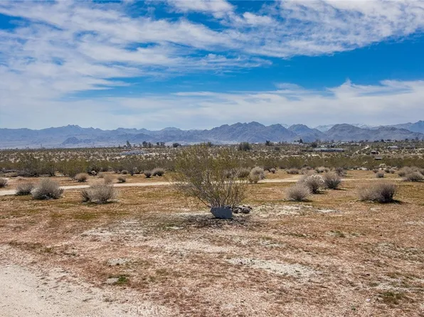 62300 Calle Los Amigos, Joshua Tree, CA 92252