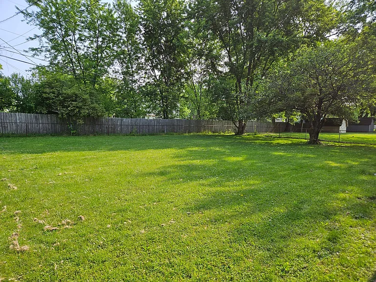 4242 Hanover Dr — Photo 17