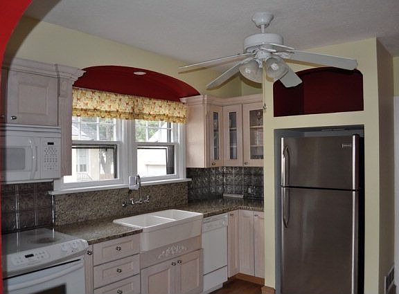 3rd image of 368 11th St