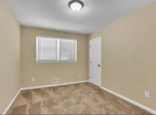 2040 Creek Rd, Kitty Hawk, NC 27949