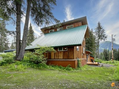120 Bursiel Cir, Girdwood, AK, 99587