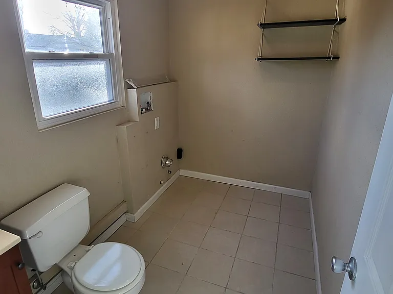 1944 Joy Ave — Photo 15