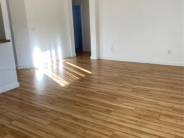 3355 NE Thirteen Circle Dr #201-28 — Photo 7