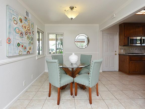 5th image of 4253 Strawberry Park Dr