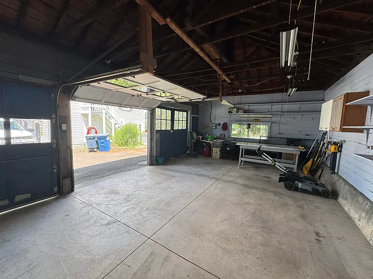 105 W Houghton Ave — Photo 9
