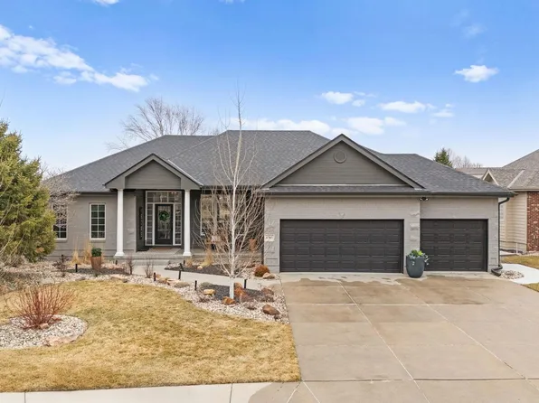6705 N 162nd St, Omaha, NE 68116
