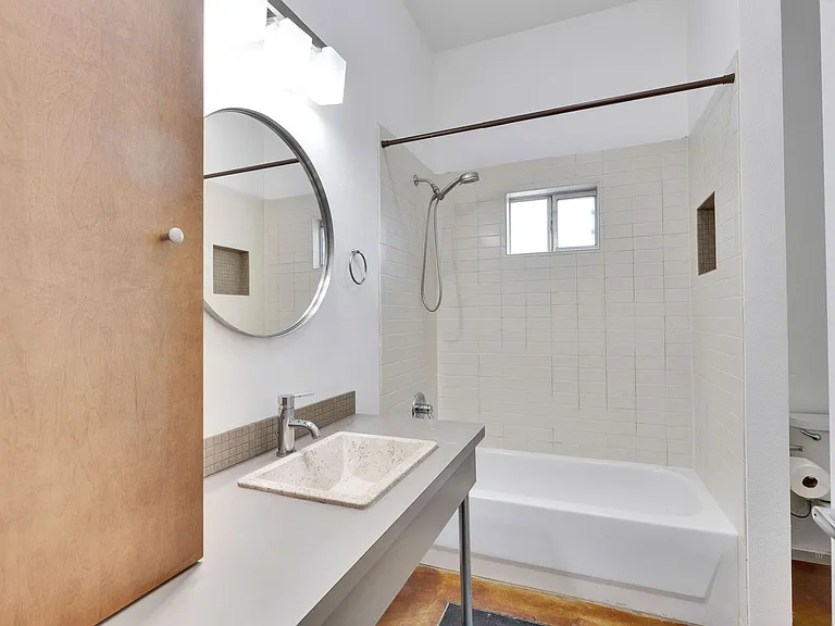 3808 Menchaca Rd — Photo 12