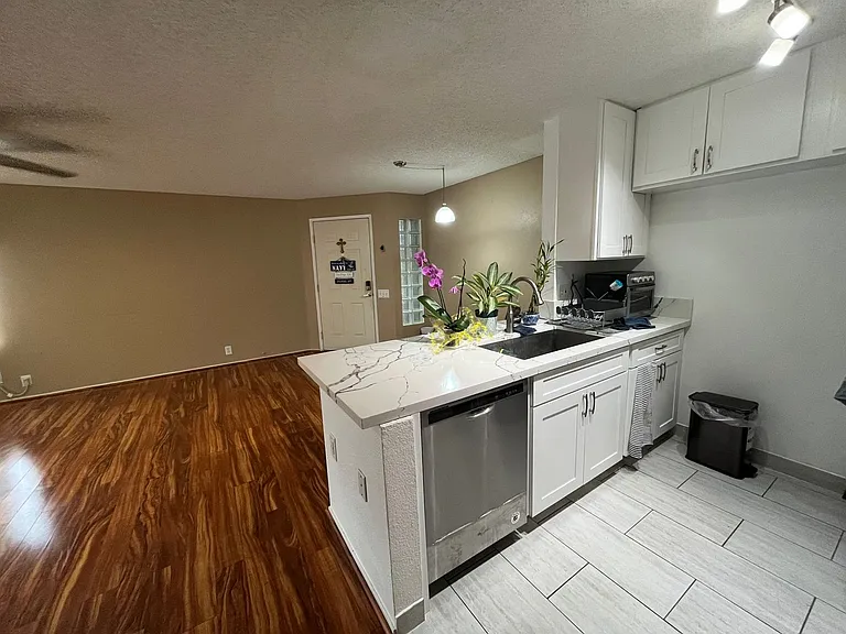 91-253 Hanapouli Cir #19C — Photo 3