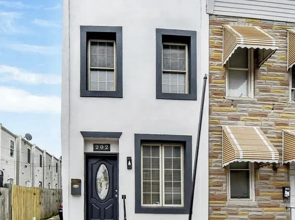 202 N Port St, Baltimore, MD 21224