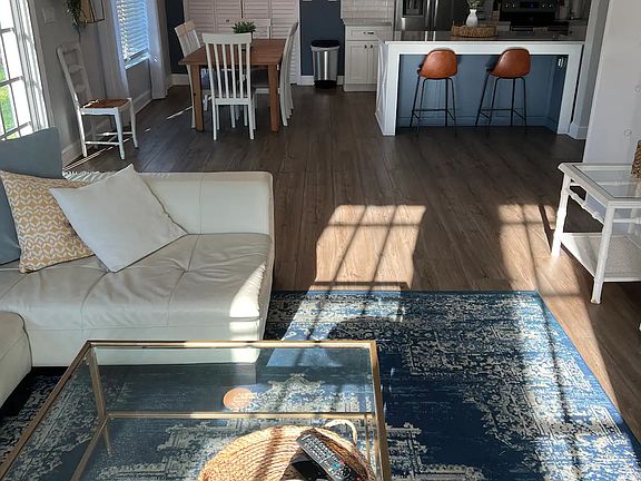 5th image of 730 Rockland Dr #1