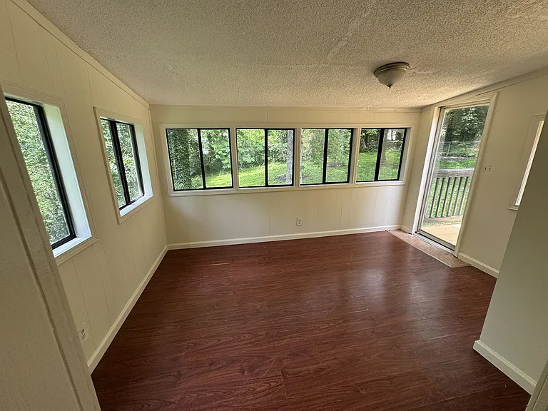 2408 Melody Ln NW — Photo 15