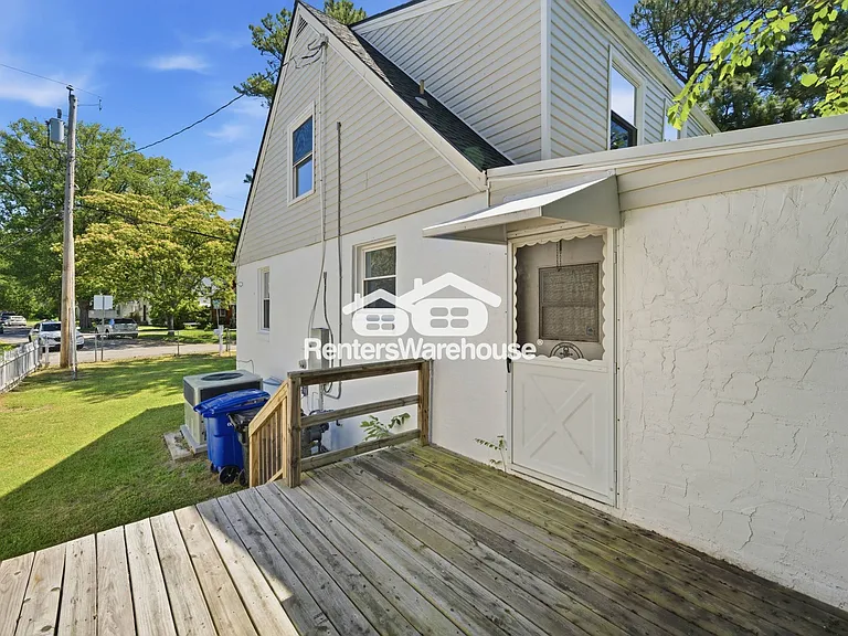 2211 North St — Photo 30