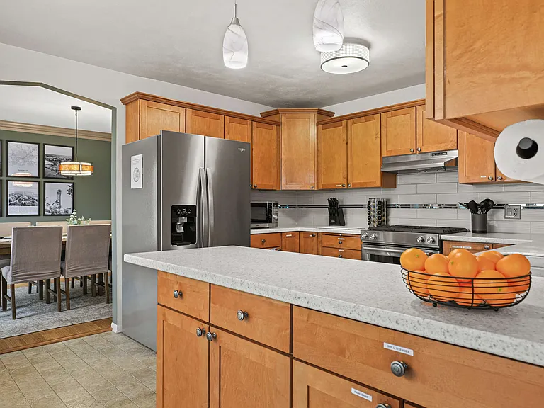 600 Woodview Dr — Photo 26
