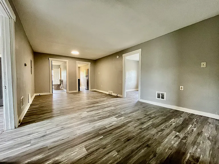 705 McGowan Ave #5 — Photo 5