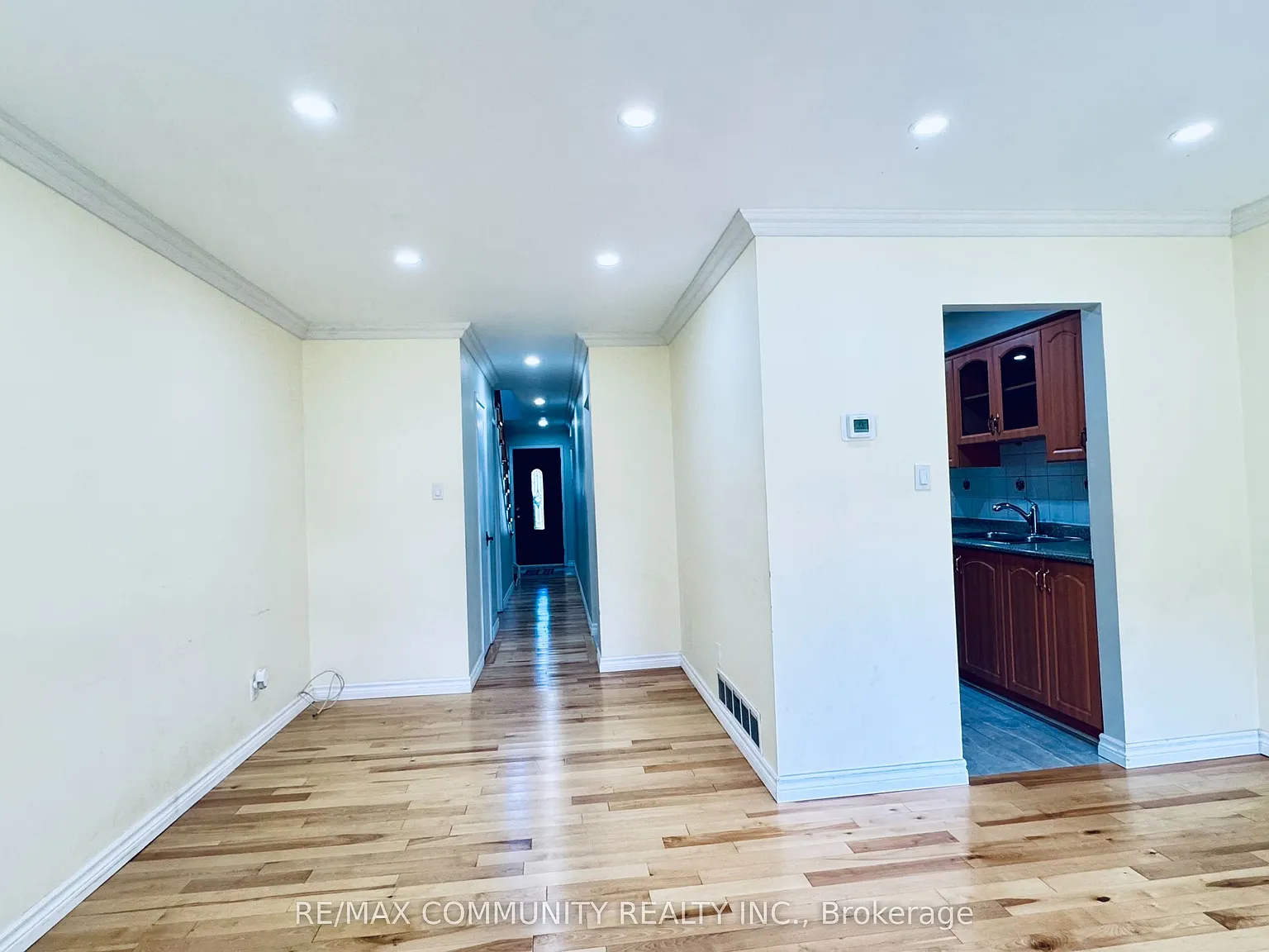 3 bed, $3,000 — Photo 3