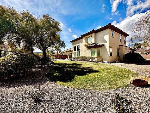 4th image of 930 Armandito Dr