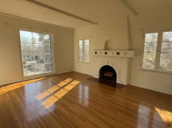 1553 S Durango Ave, Los Angeles, CA 90035