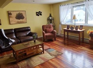 3147 Maple Rd, Huntingdon Valley, PA 19006