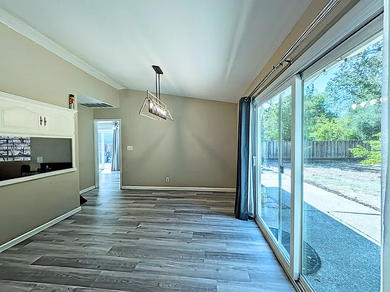 775 Park Hill Rd — Photo 10