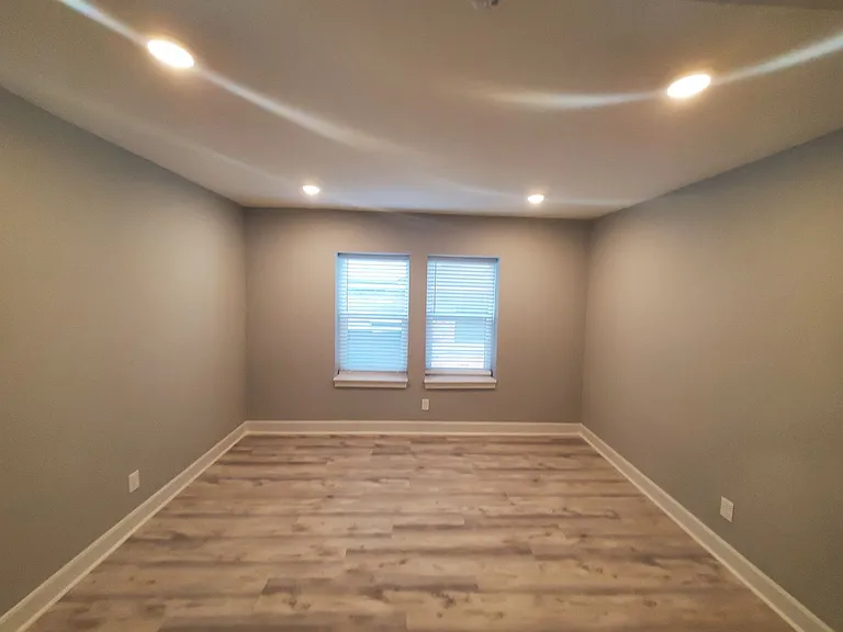 1207 E Armour Blvd — Photo 14