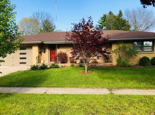 1007 Chelsea Ave, Rockford, IL 61107