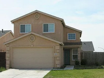 1815 Baywood Ln photo 1
