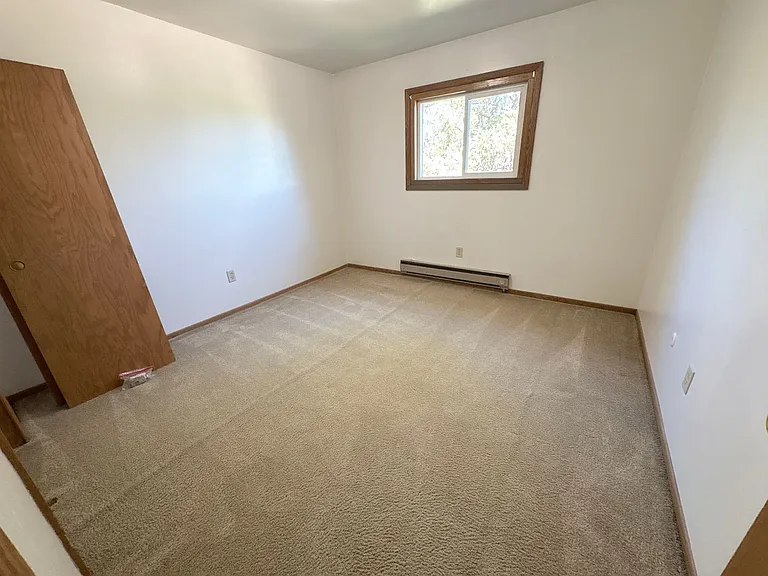 410 4th Ave NE #13 — Photo 7