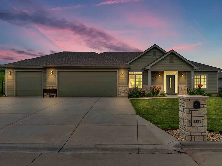 3327 Merced Dr — Photo 32