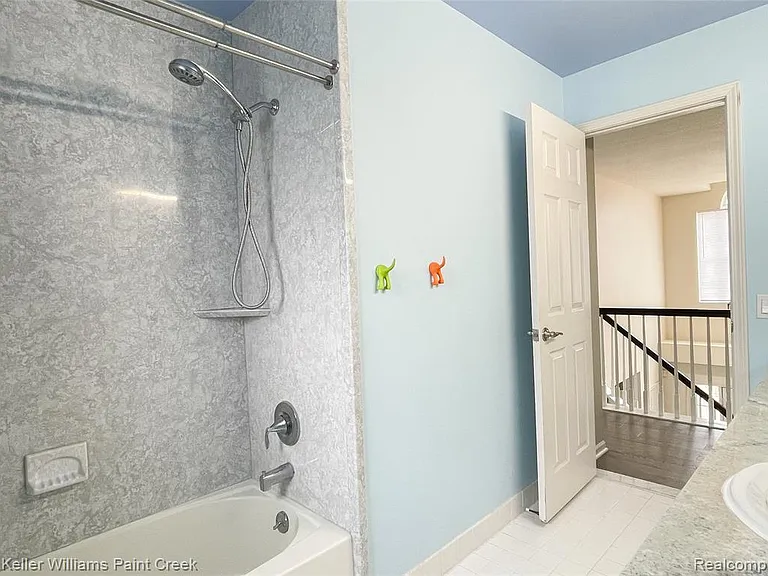 4927 Ravine Ct — Photo 16