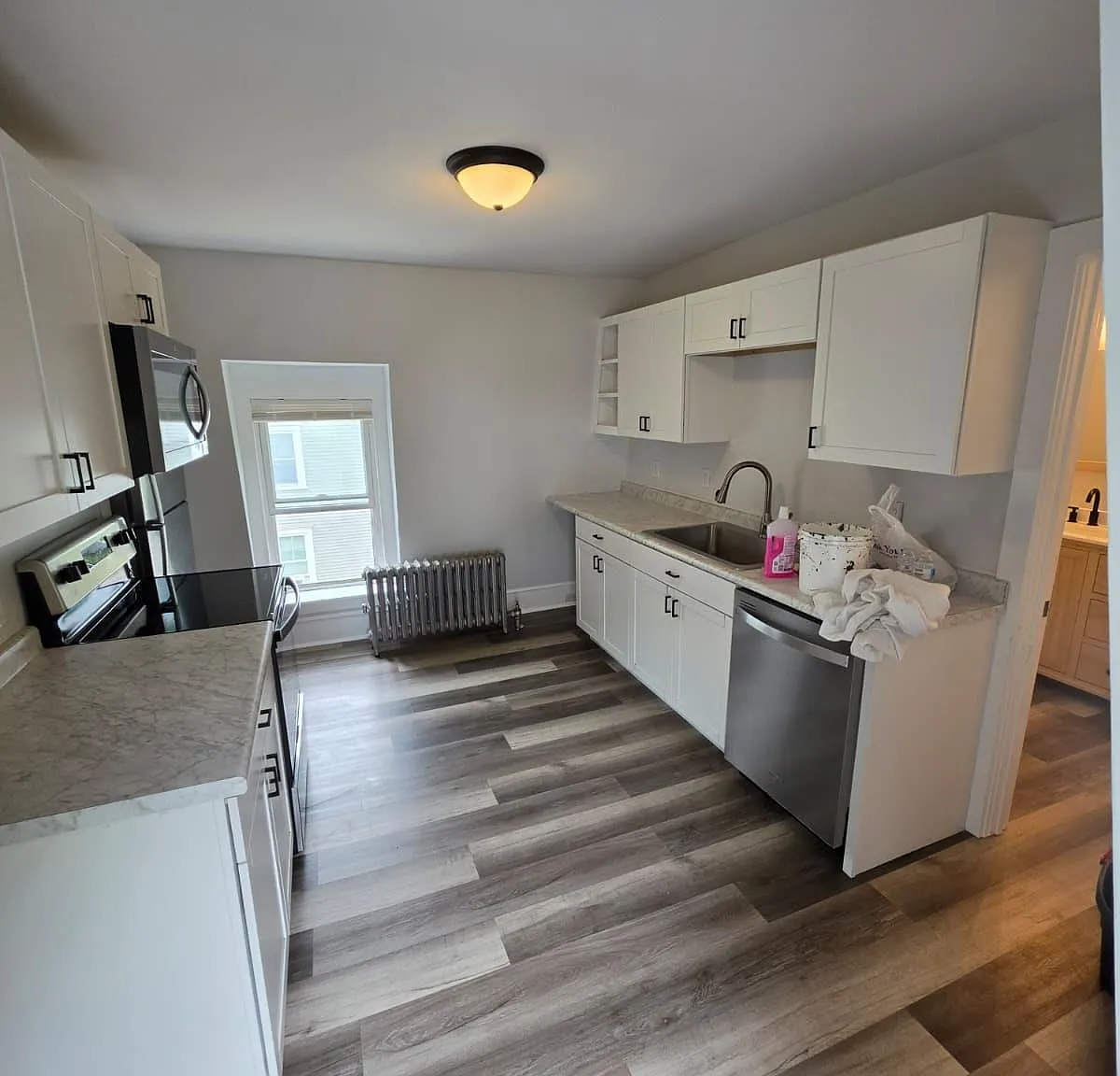 4 bed, 2.0 bath, 1603 sqft, $3,000 — Photo 1