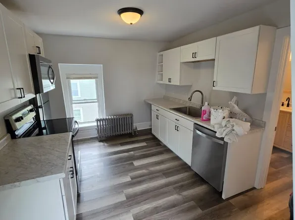 26 Cushing St #B, Dover, NH 03820