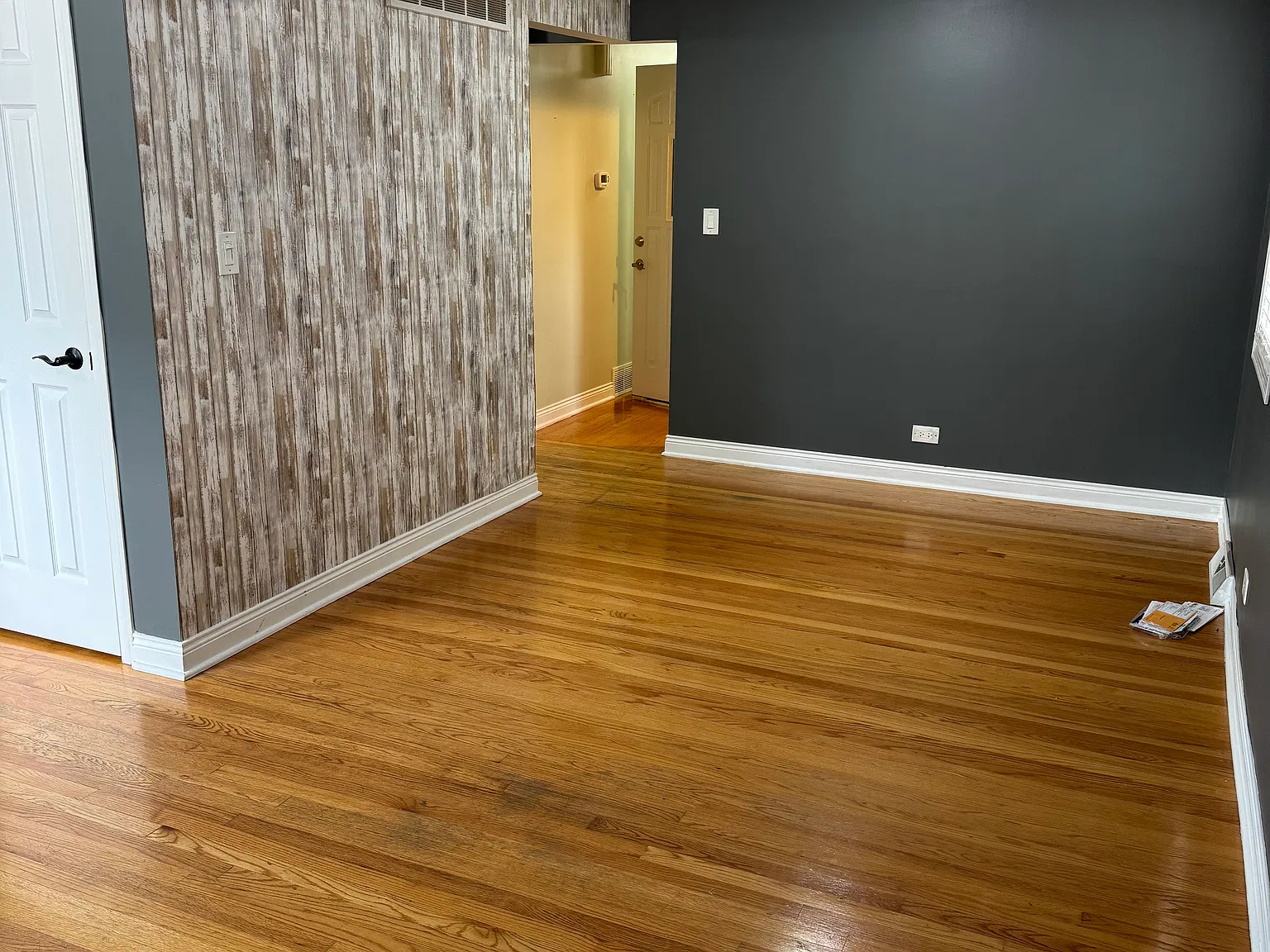 3 bed, 1400 sqft, $2,100 — Photo 3