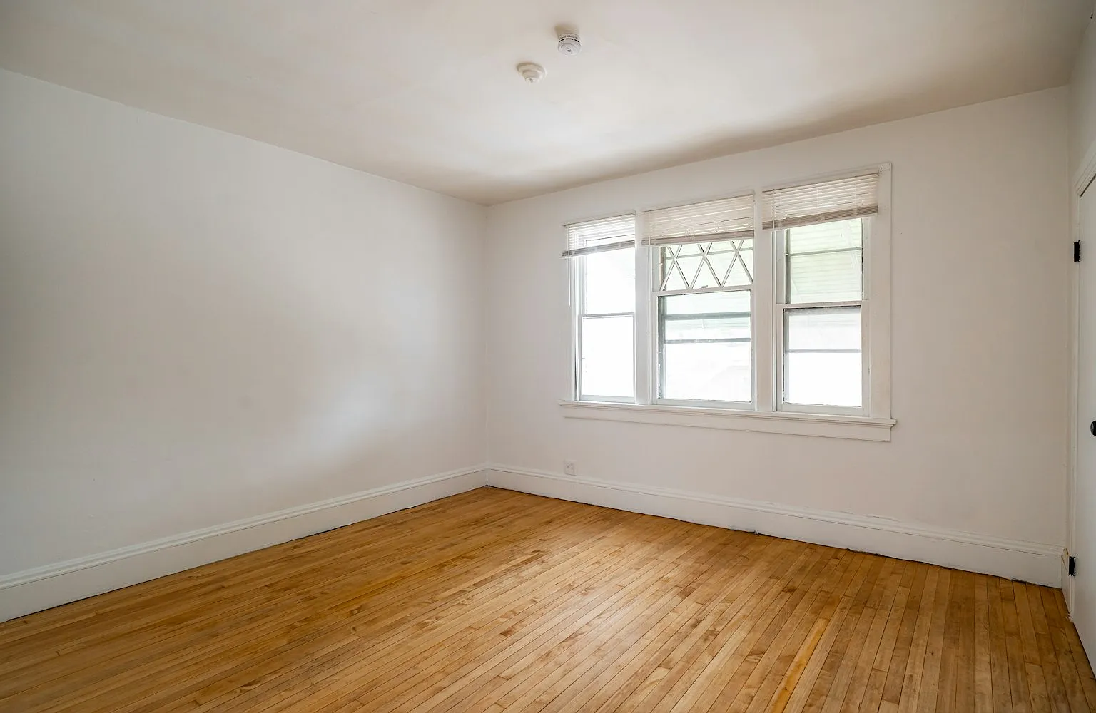 2955 North 17th Street, Unit B (Upstairs) — Photo 3