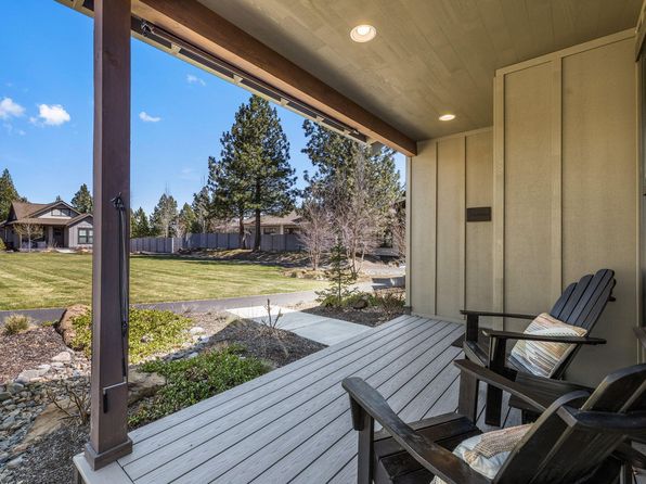 19729 SW River Camp Ln, Bend, OR 97702