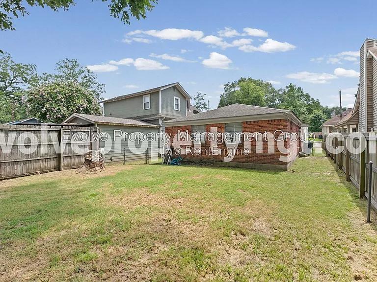 2020 Vinton Ave — Photo 16