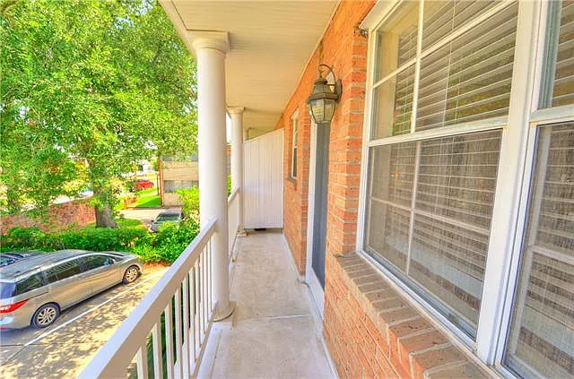 1 bed, 1.0 bath, 600 sqft, $950 — Photo 3