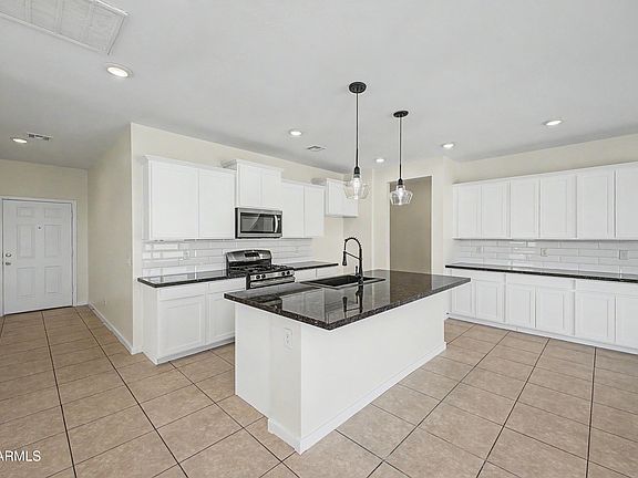4th image of 37154 N NAVARRA Road