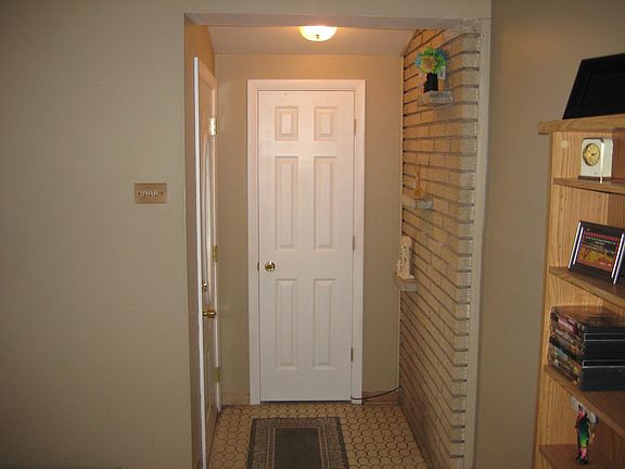 Updated front-entry hallway