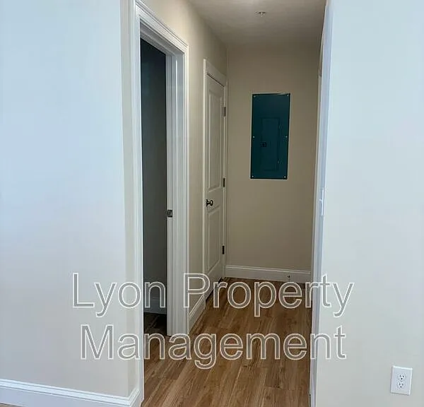 25 Johnson St #A — Photo 8