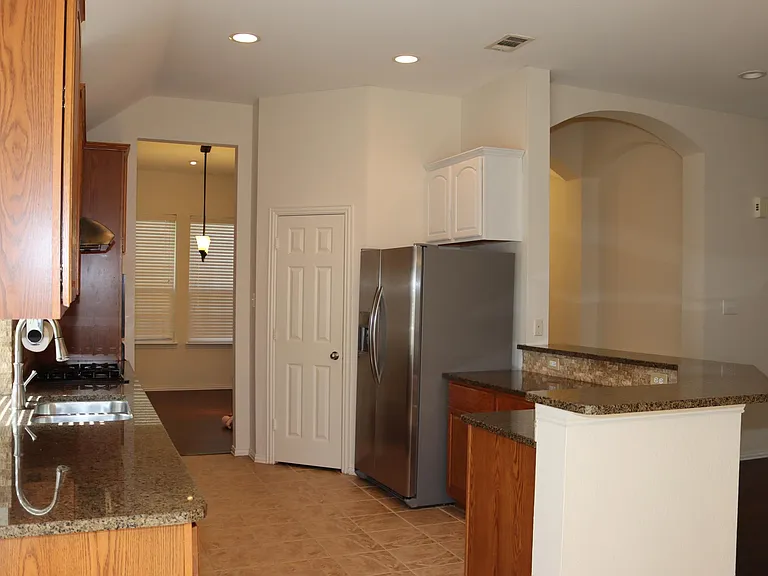 1548 Idlewild Dr — Photo 17