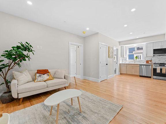 2nd image of 194 Washington Ave #2