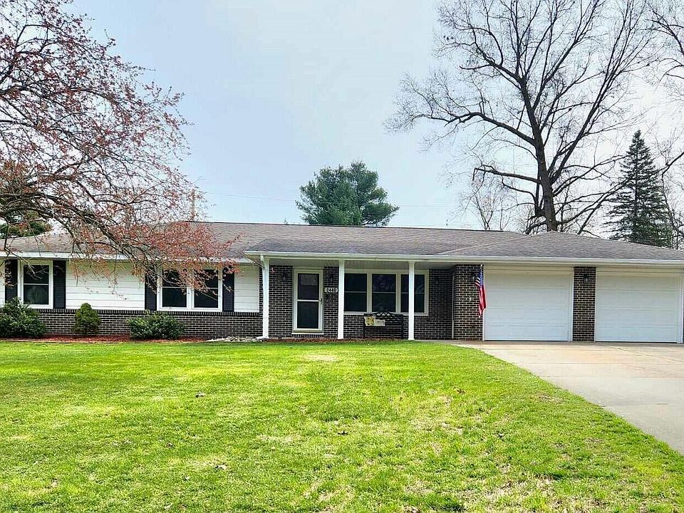 1st image of 2440 Lone Elm St
