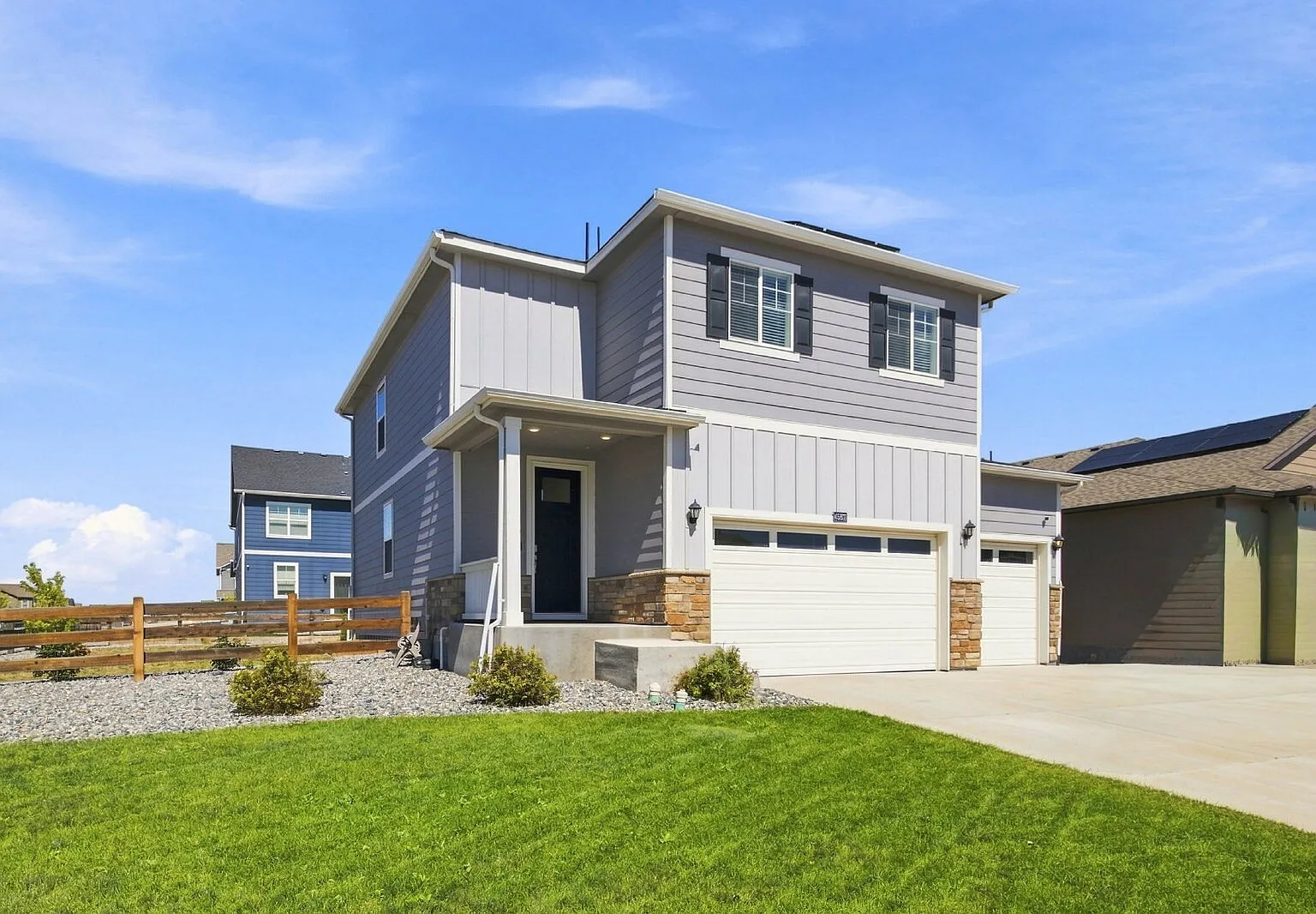 4 bed, 2.5 bath, 1953 sqft, $2,900 — Photo 1