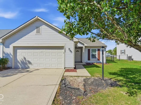 5220 Mesa Verde Dr, Indianapolis, IN 46237