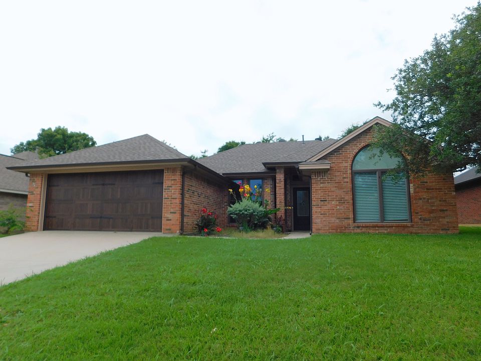 1st image of 2529 John Dr